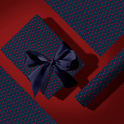 Elegantes Geschenkpapier "Dunkelblau & Rote Rauten"